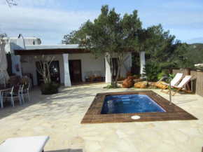 Belvilla by OYO Casa Jacuzzi